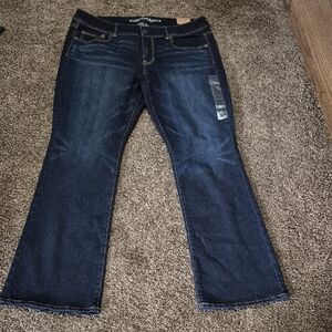 NWT American Eagle Kick Boot Womens Jeans Size 16 Regular